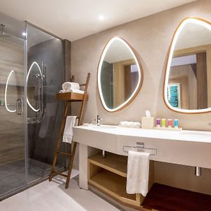 Pool Side Junior Suite